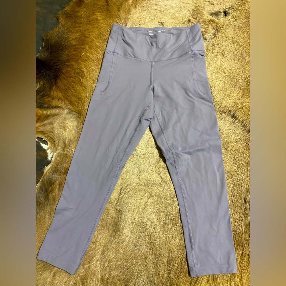 Under armour cropped leggings